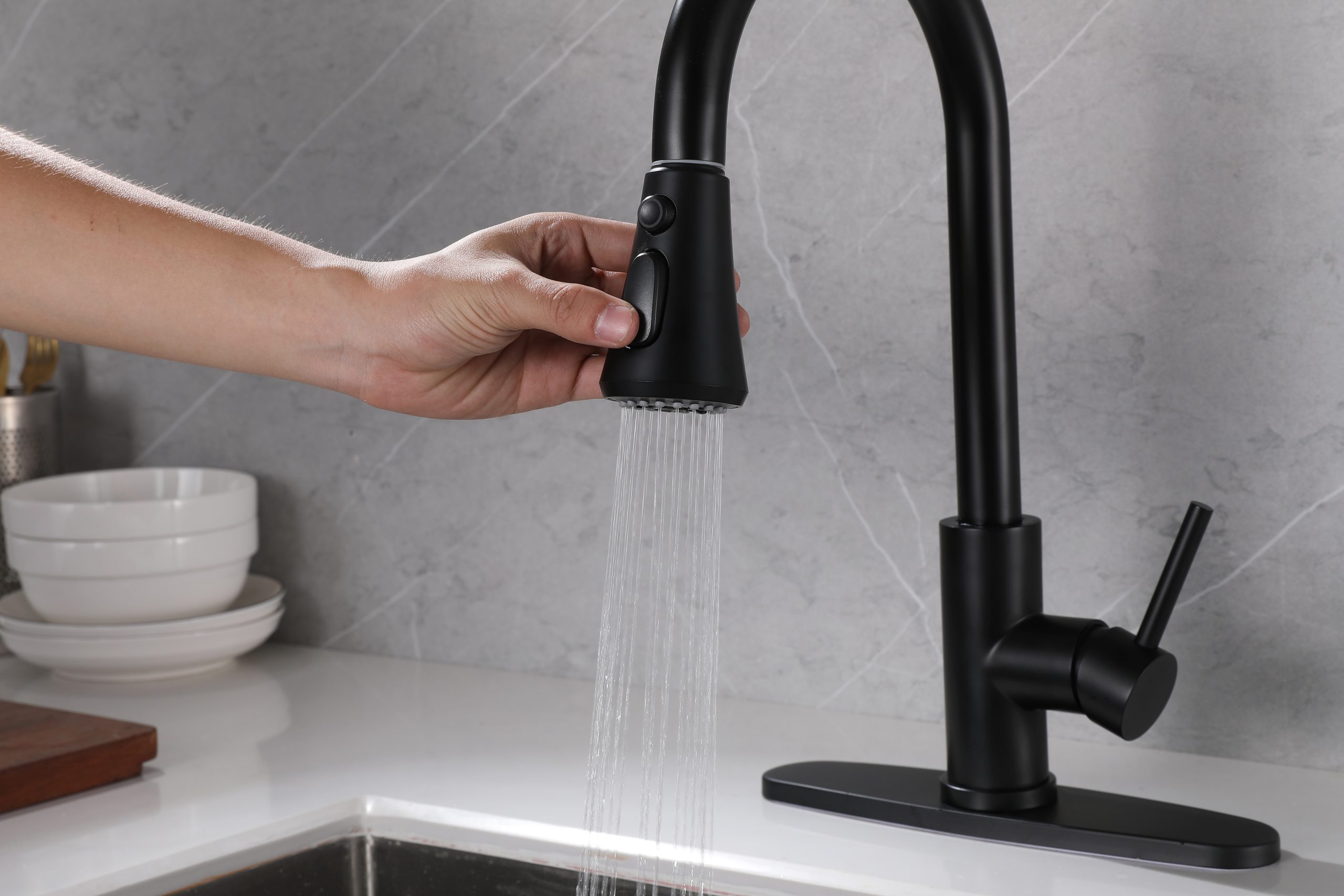 Commercial High Arc Pull Down Kitchen Sink Faucet Single Handle 3 Spray Setting Pull Out Sprayer Kitchen Tap with Escutcheon Plate