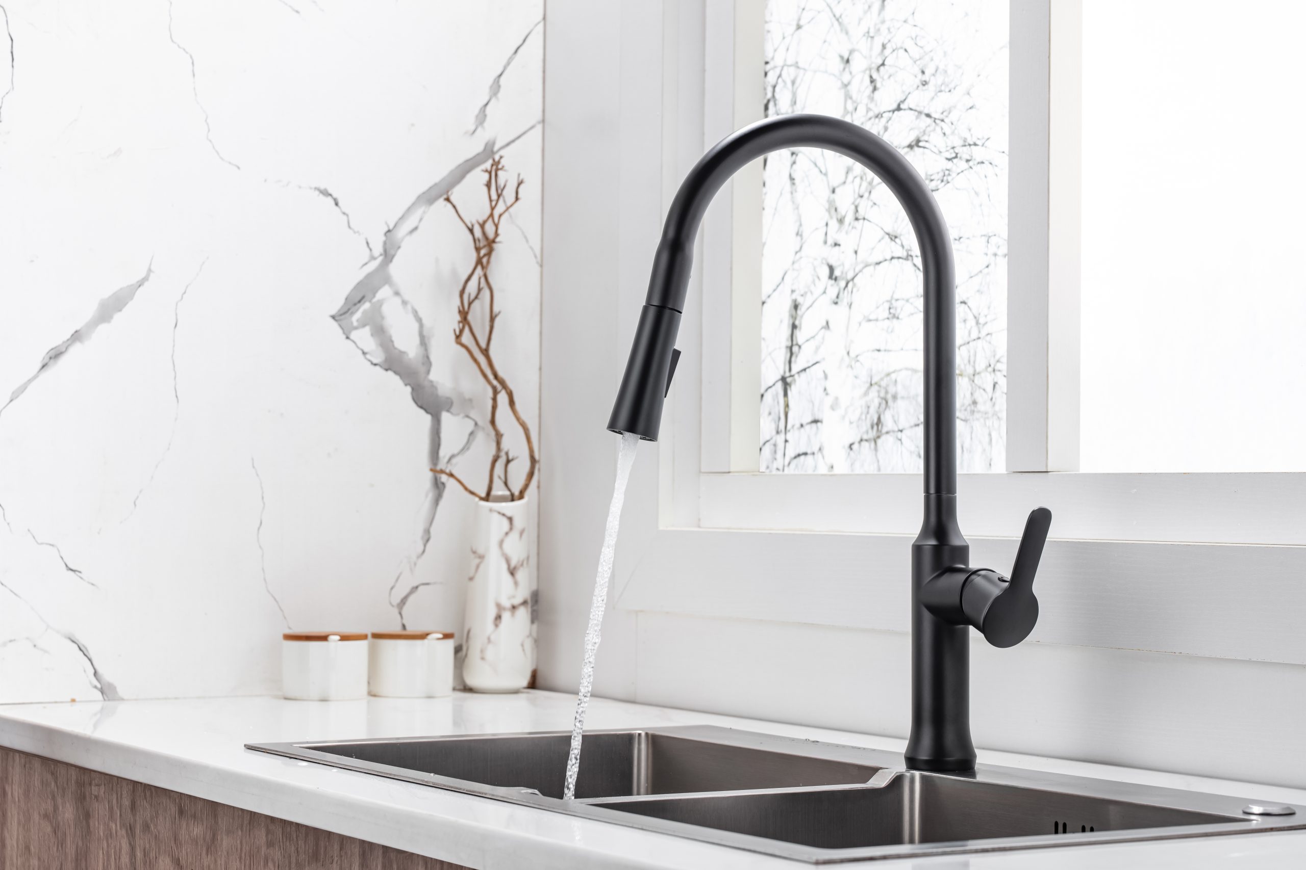 Modern Tall Gooseneck Pullout Kitchen Faucet For Home & Commercial Kitchen Wholesale
