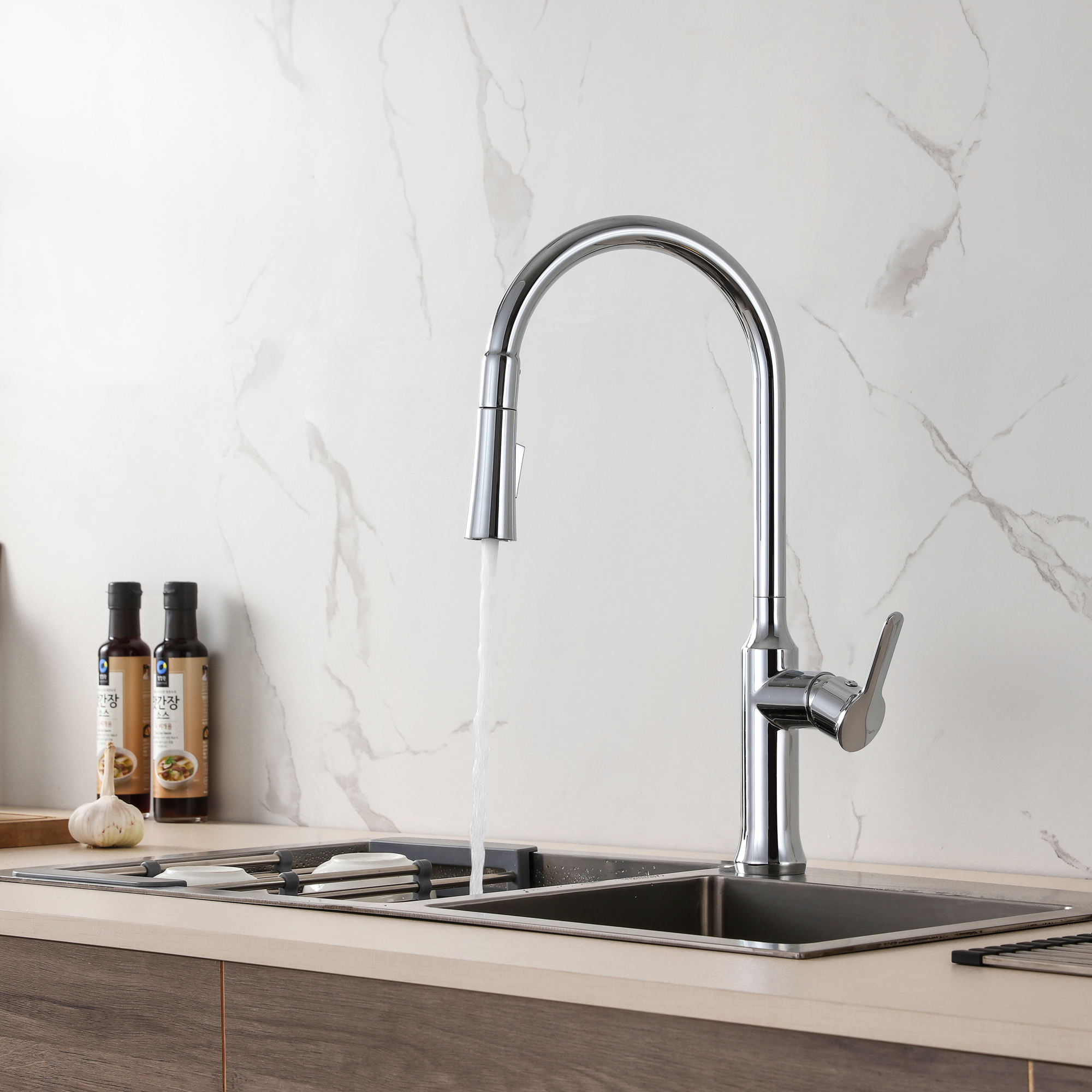 Modern Tall Gooseneck Pullout Kitchen Faucet For Home & Commercial Kitchen Wholesale